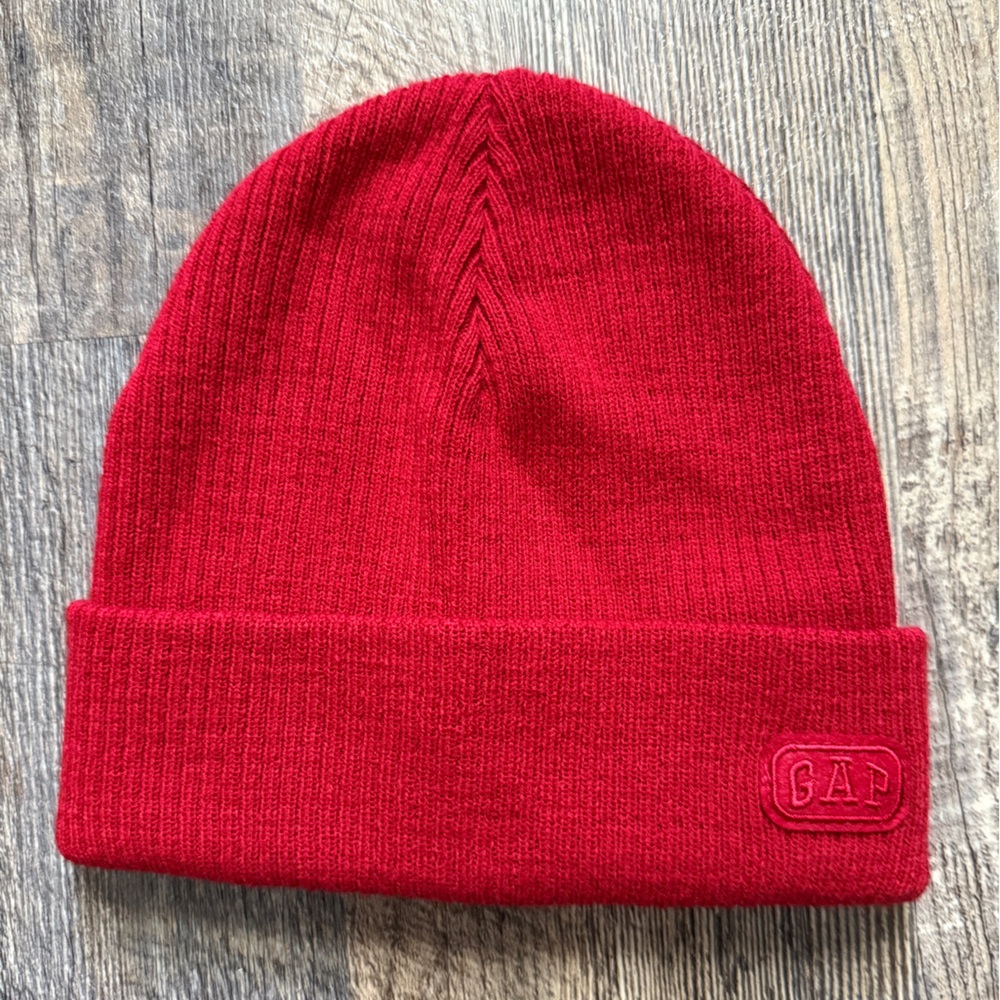 GAP Vibrant Red Knit Beanie